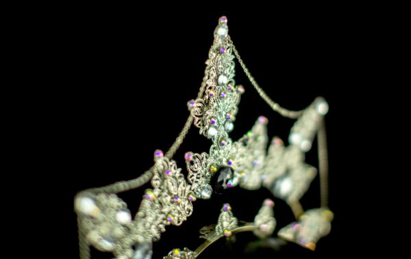Silver Ornament Halo Crown - Image 3
