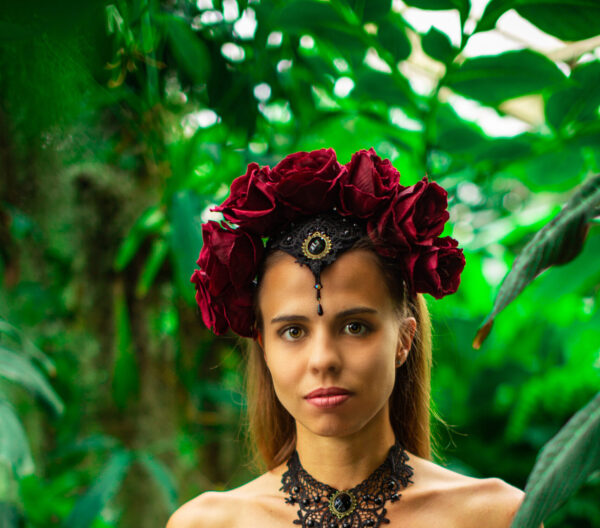 Red Wine Roses Crown