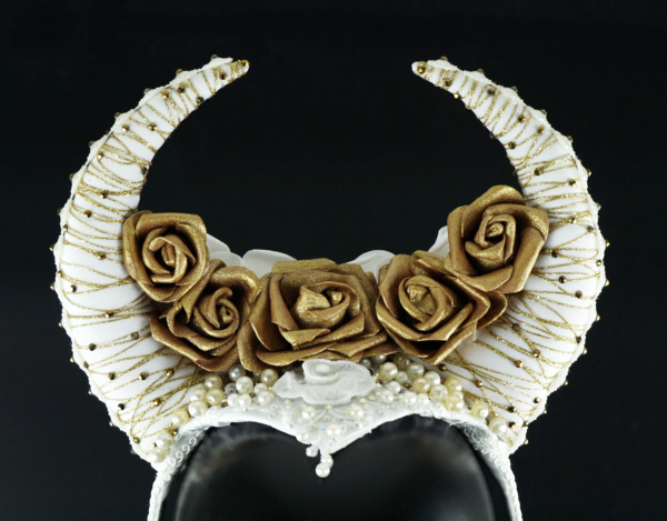 Golden Rose Horn Crown